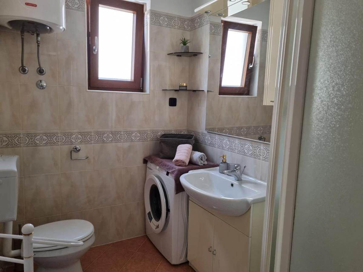 N&G Apartments Ρόβινι Εξωτερικό φωτογραφία