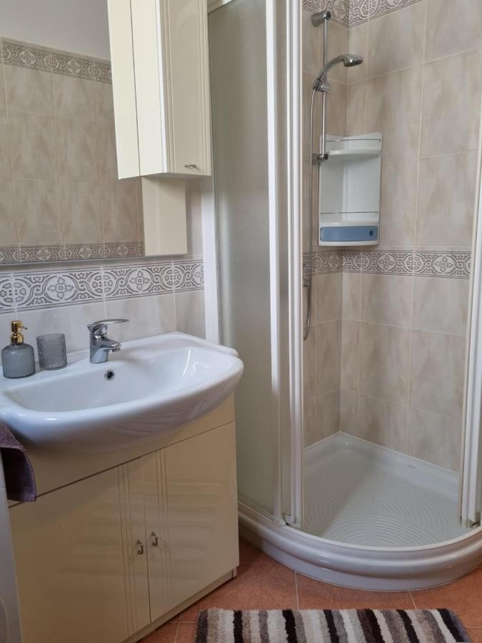 N&G Apartments Ρόβινι Εξωτερικό φωτογραφία
