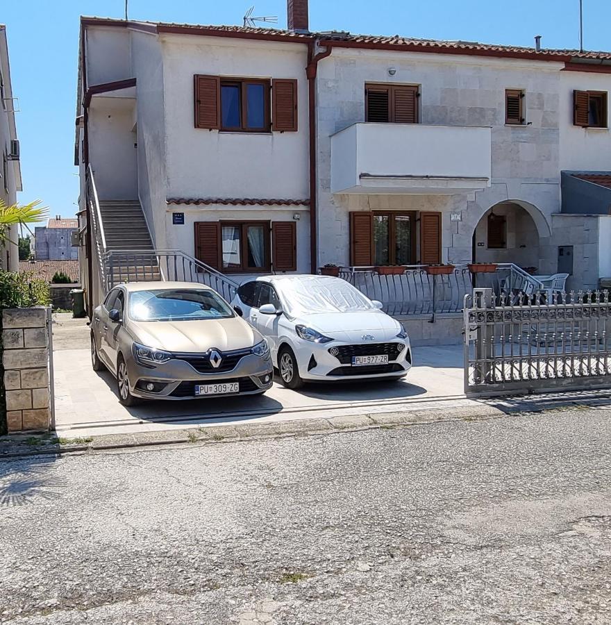N&G Apartments Ρόβινι Εξωτερικό φωτογραφία