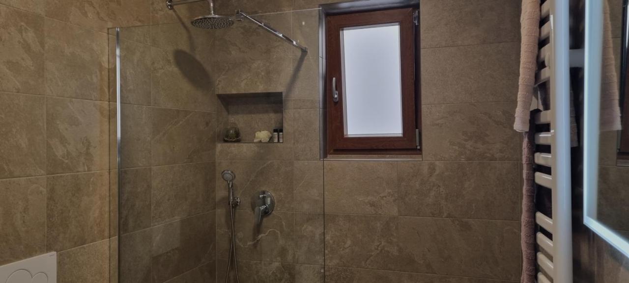 N&G Apartments Ρόβινι Εξωτερικό φωτογραφία