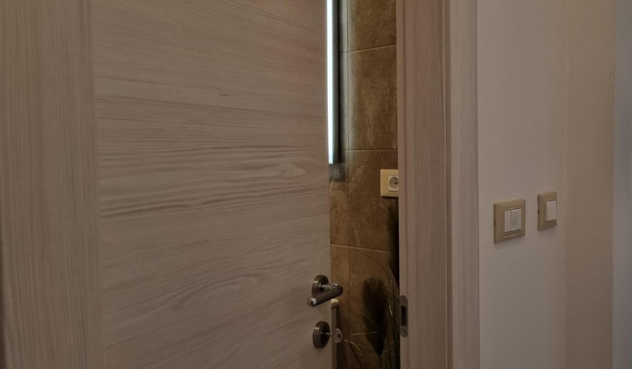 N&G Apartments Ρόβινι Εξωτερικό φωτογραφία
